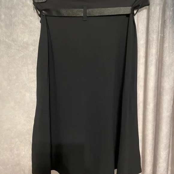 Burberry London Black A-Line Skirt US size 8, most flattering flowy skirt ever! - Picture 4 of 12
